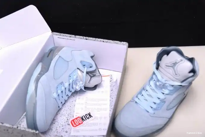 HYPE Retro DD9336-400 (W) Bluebird Jordan 5 Air 0624